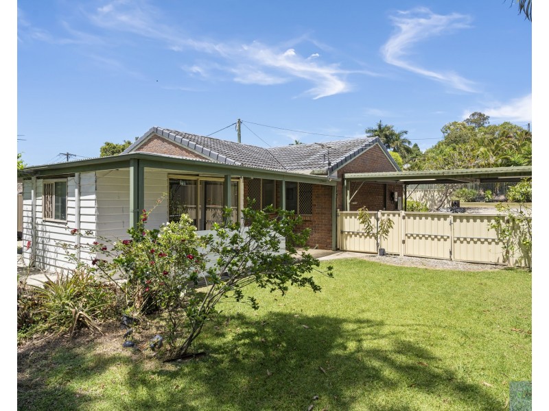 9 Natone Court, Edens Landing QLD 4207