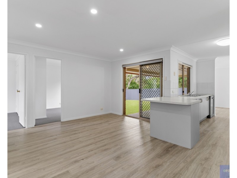 32 Leighton Drive, Edens Landing QLD 4207