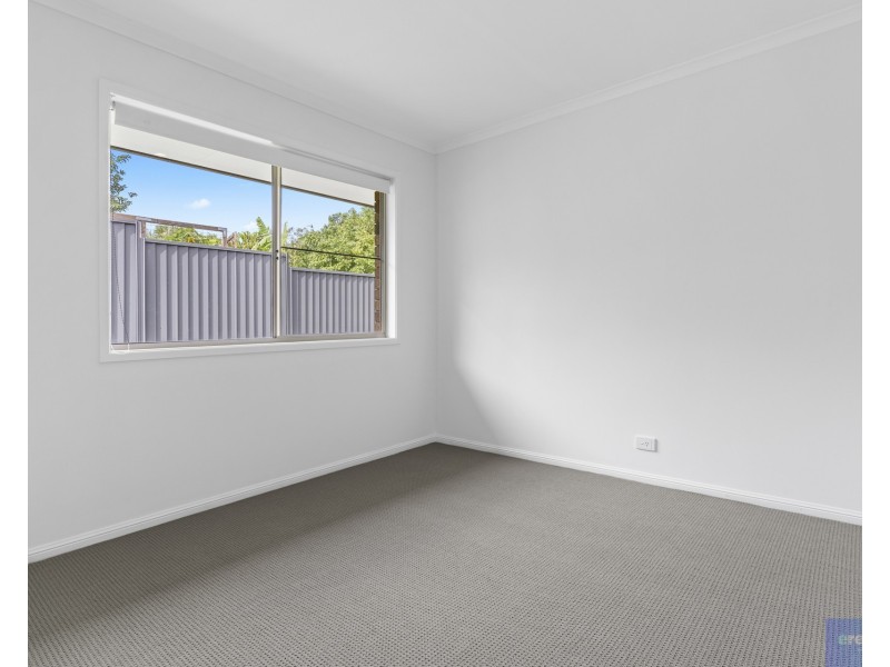 32 Leighton Drive, Edens Landing QLD 4207