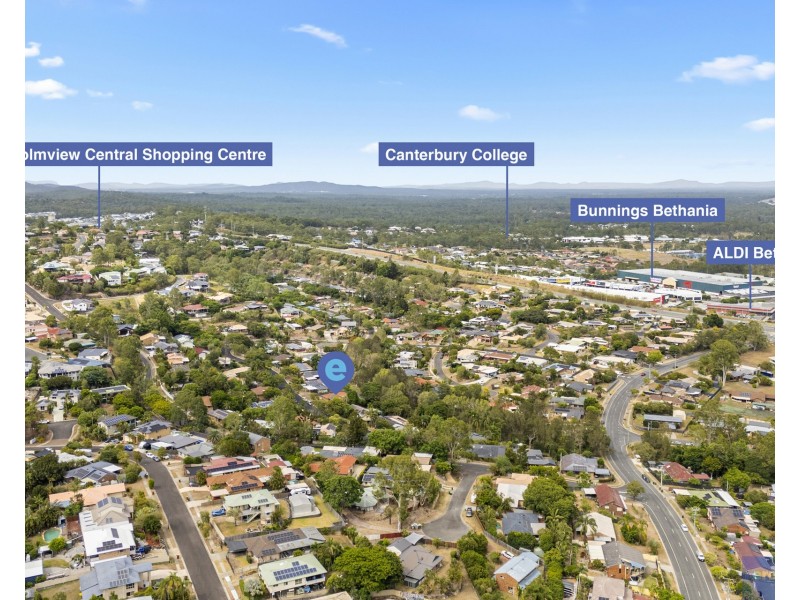 32 Leighton Drive, Edens Landing QLD 4207