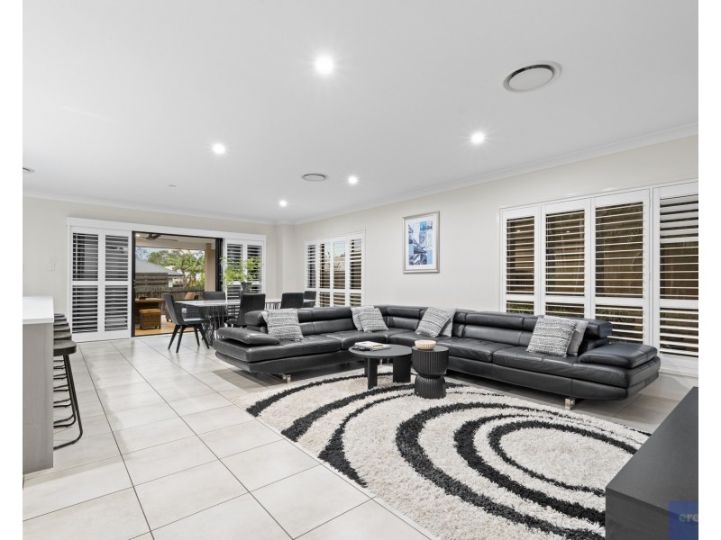 31 Ravensbourne Circuit, Waterford QLD 4133