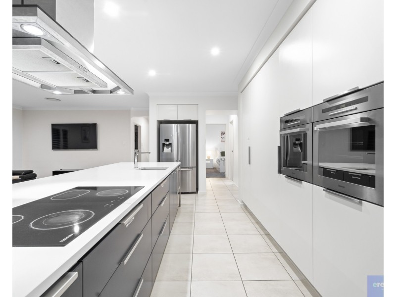 31 Ravensbourne Circuit, Waterford QLD 4133