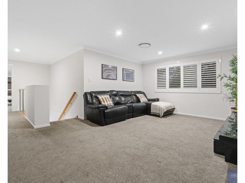 31 Ravensbourne Circuit, Waterford QLD 4133