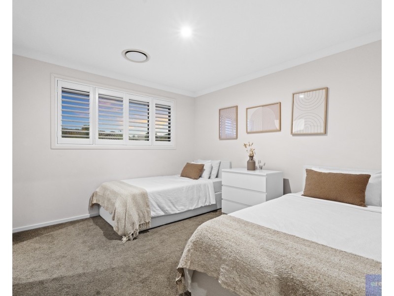 31 Ravensbourne Circuit, Waterford QLD 4133