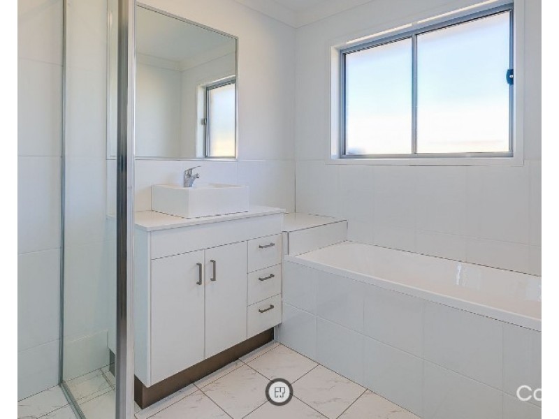 49 Weedbrook Street, Park Ridge South QLD 4125
