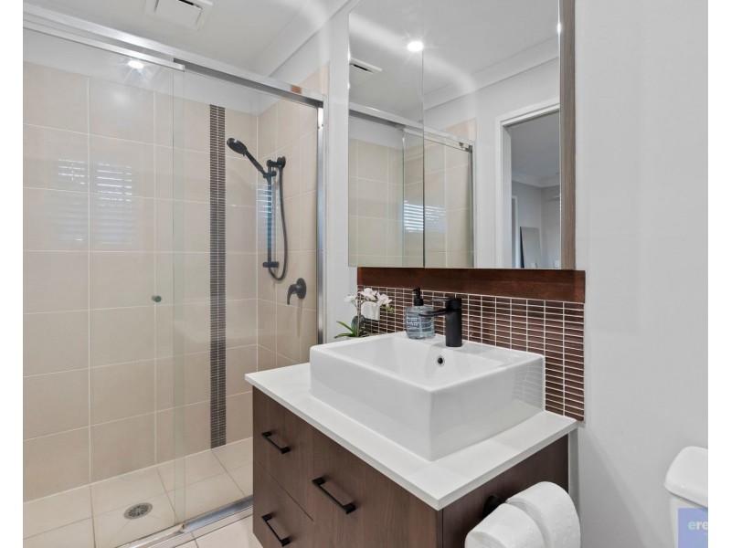 12 Kakadu Street, Parkinson QLD 4115