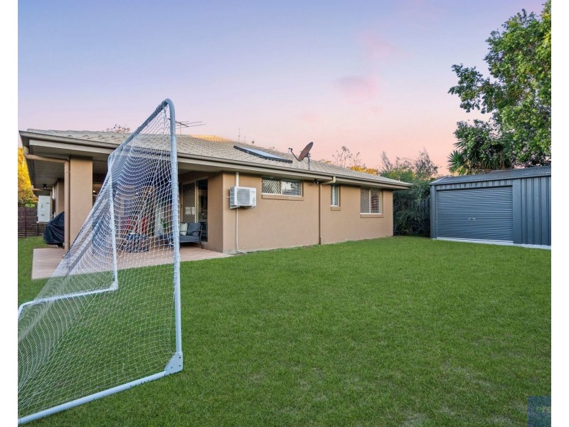 12 Kakadu Street, Parkinson QLD 4115