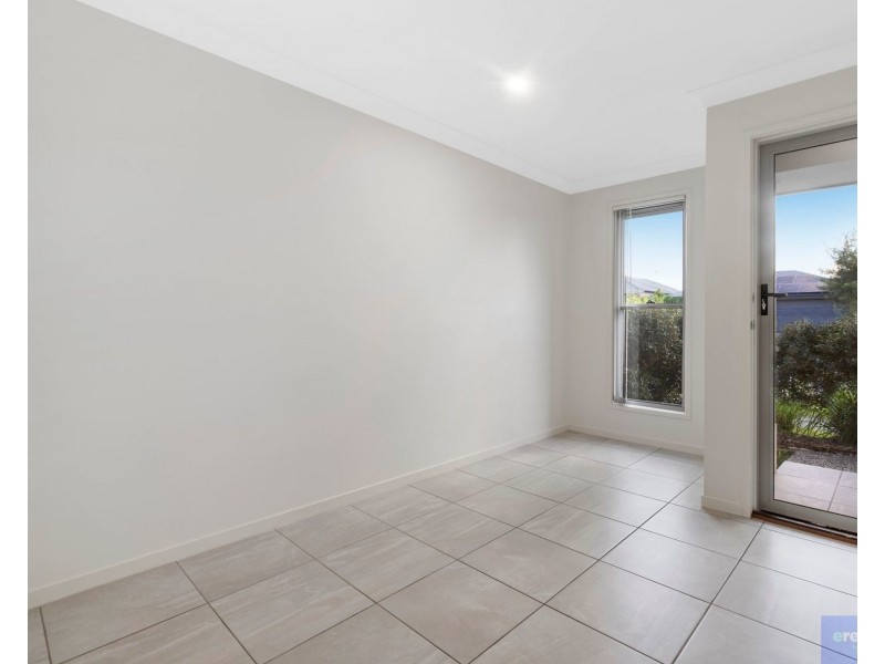 102 Killara Boulevard, Logan Reserve QLD 4133