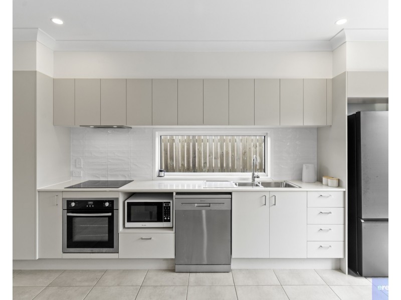 142 Honeysuckle Drive, Ripley QLD 4306