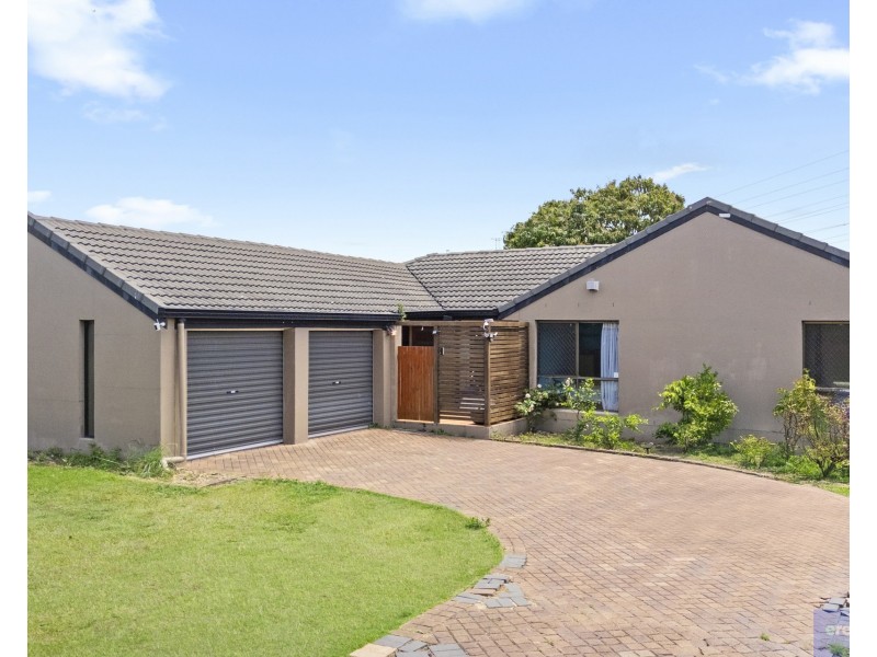 9 Rochester Drive, Mount Warren Park QLD 4207