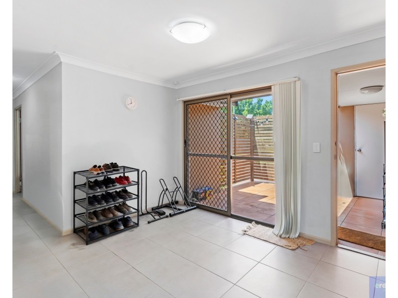 9 Rochester Drive, Mount Warren Park QLD 4207