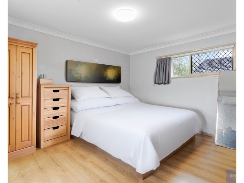 9 Rochester Drive, Mount Warren Park QLD 4207