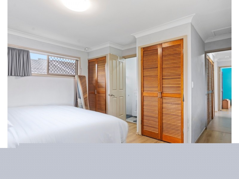 9 Rochester Drive, Mount Warren Park QLD 4207