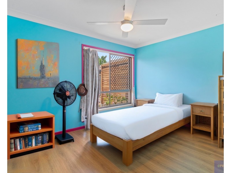 9 Rochester Drive, Mount Warren Park QLD 4207