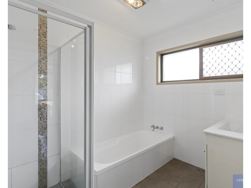 9 Rochester Drive, Mount Warren Park QLD 4207