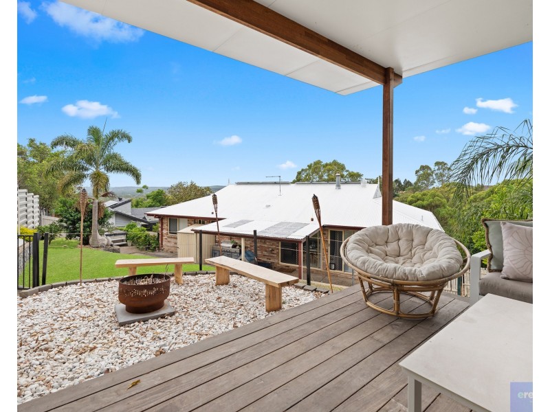 5 Hillside Crescent, Edens Landing QLD 4207