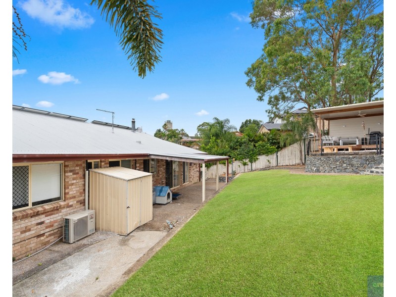 5 Hillside Crescent, Edens Landing QLD 4207