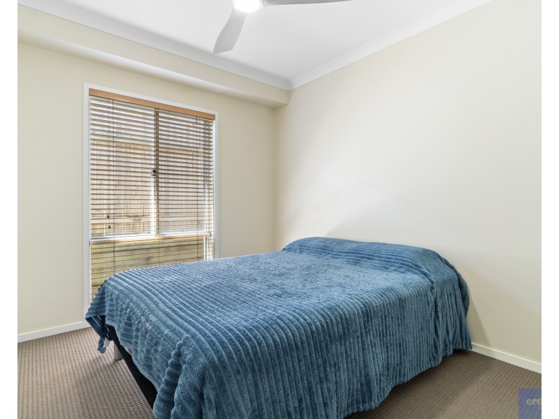 60 Ridgevale Boulevard, Holmview QLD 4207