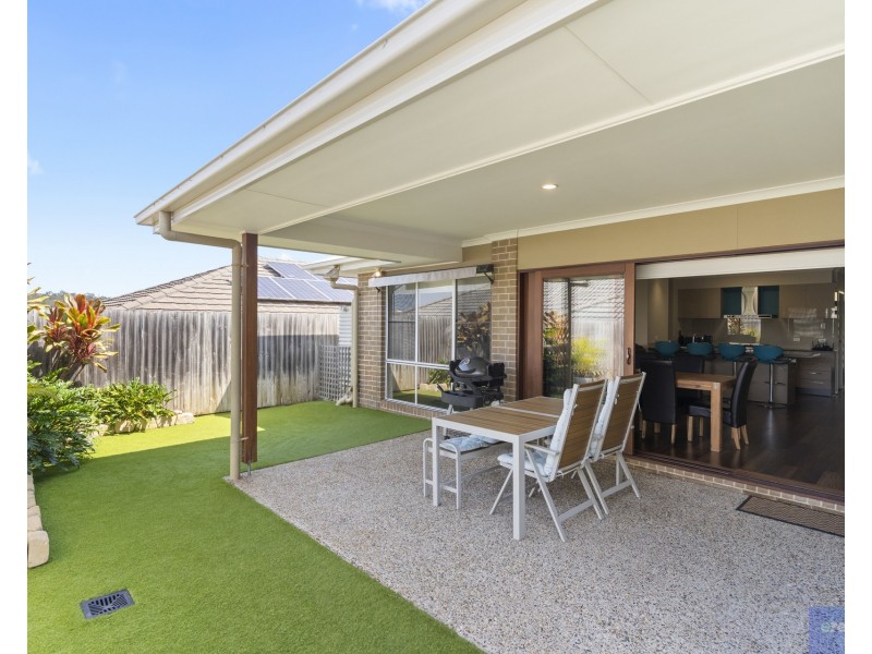 60 Ridgevale Boulevard, Holmview QLD 4207