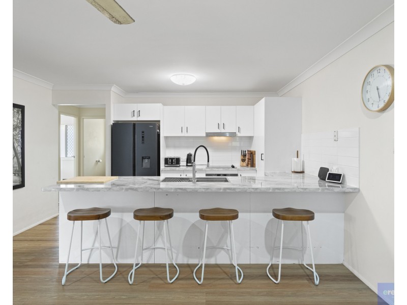 16 Vista Circuit, Bahrs Scrub QLD 4207