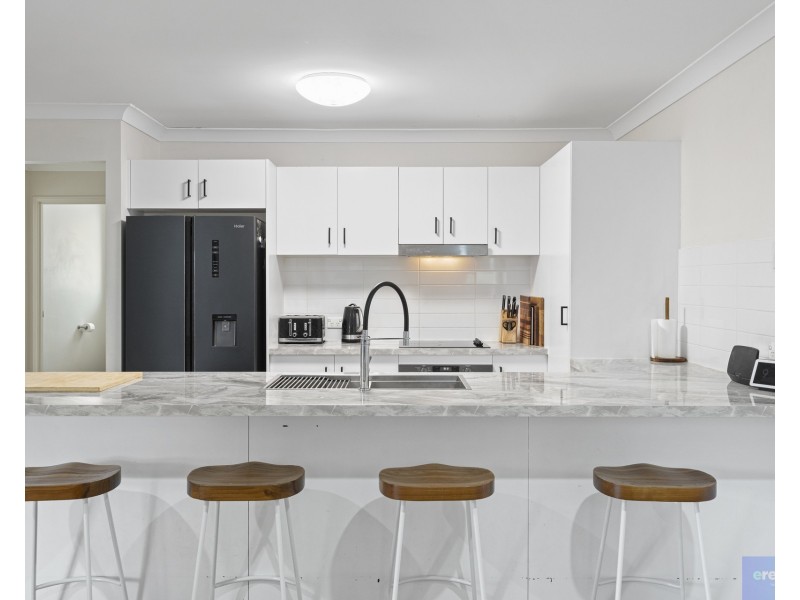 16 Vista Circuit, Bahrs Scrub QLD 4207