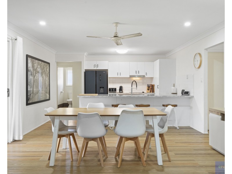16 Vista Circuit, Bahrs Scrub QLD 4207