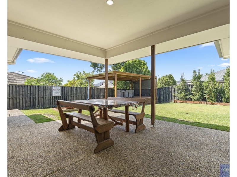 16 Vista Circuit, Bahrs Scrub QLD 4207