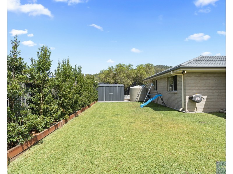 16 Vista Circuit, Bahrs Scrub QLD 4207