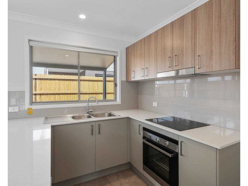 10/1 Dalvena Street, Marsden QLD 4132