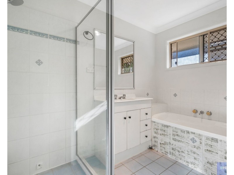 41 Kummara Road, Edens Landing QLD 4207