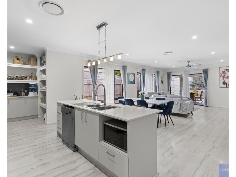 14 Meander Circuit, Holmview QLD 4207