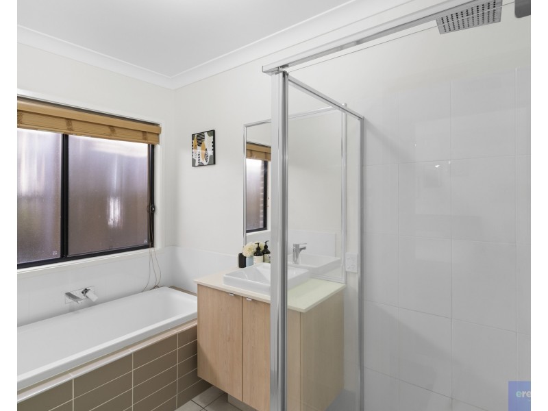 14 Meander Circuit, Holmview QLD 4207