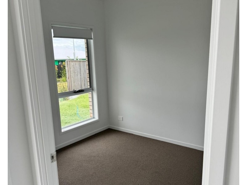 23 Napier Crest, Yarrabilba QLD 4207