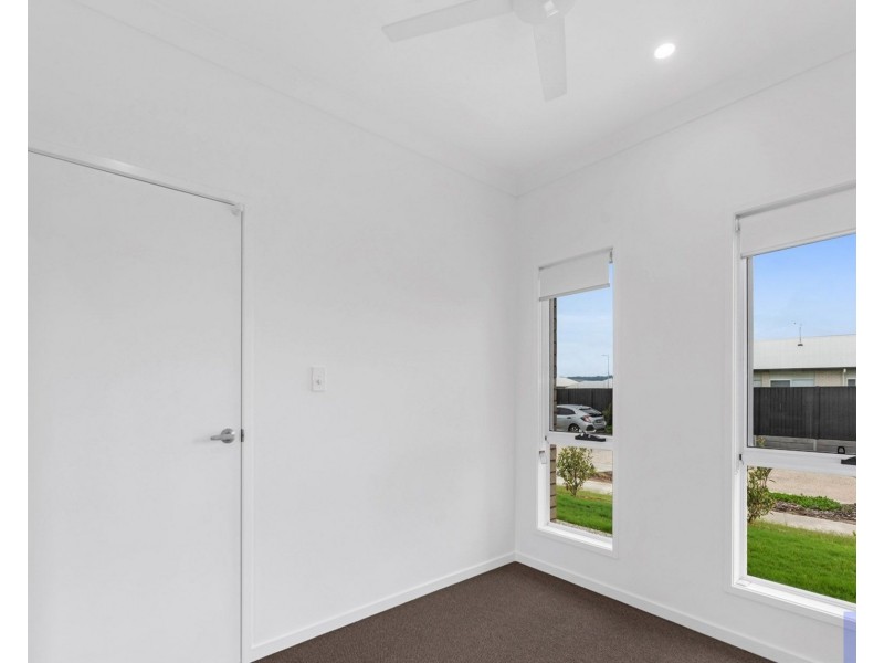 23 Napier Crest, Yarrabilba QLD 4207