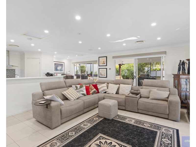 7 Mulligan Way, Edens Landing QLD 4207