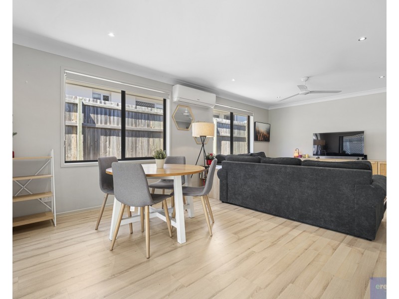 10 Mount Edwards Street, Park Ridge QLD 4125