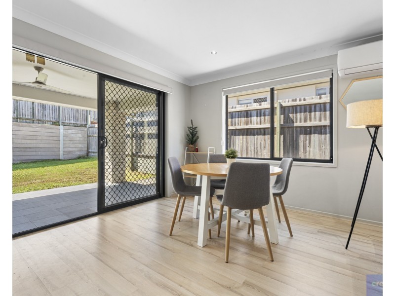 10 Mount Edwards Street, Park Ridge QLD 4125