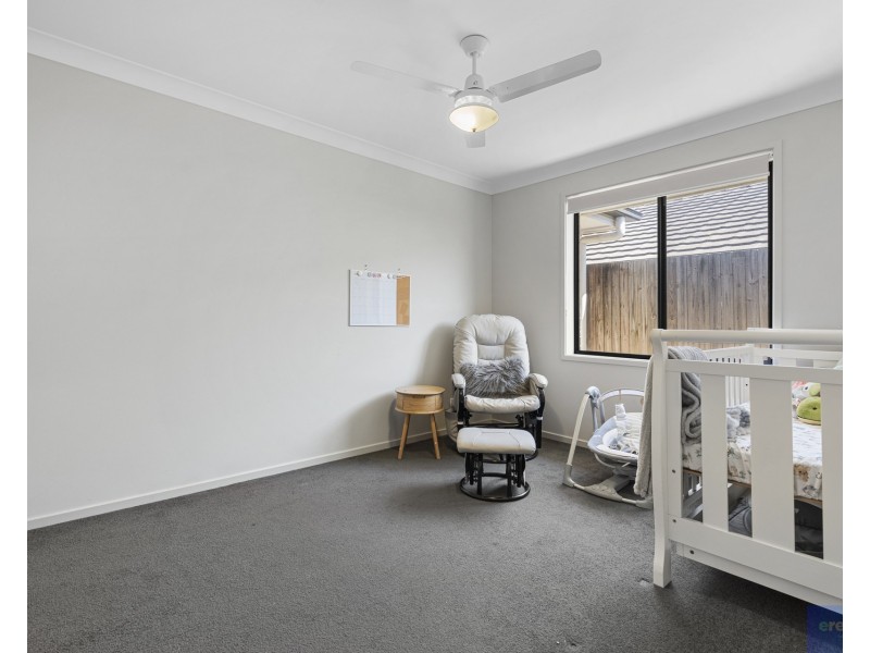 10 Mount Edwards Street, Park Ridge QLD 4125