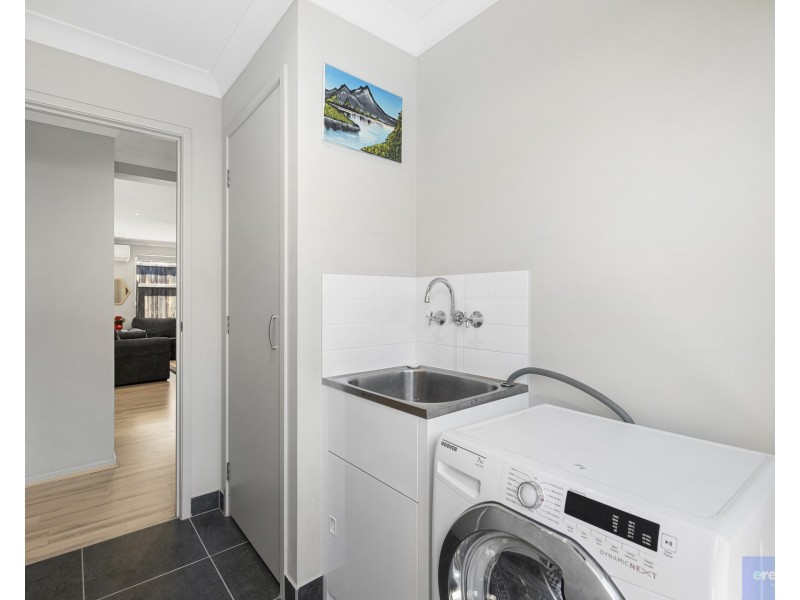 10 Mount Edwards Street, Park Ridge QLD 4125