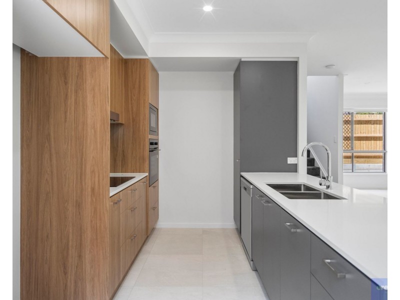 8 Lena Street, Browns Plains QLD 4118