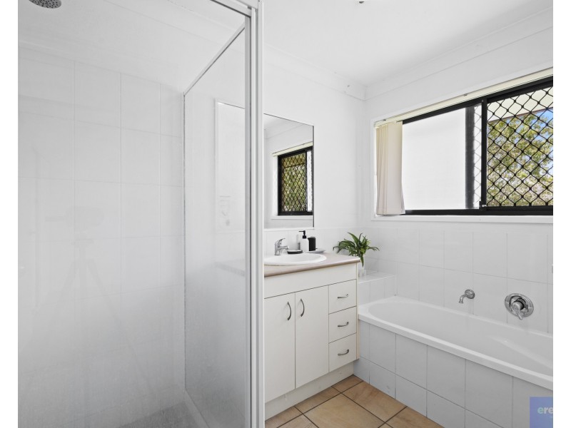 16 Sandpiper Circuit, Eagleby QLD 4207