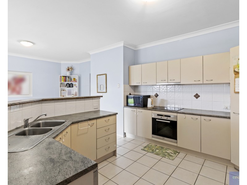 69 Grove Road, Edens Landing QLD 4207