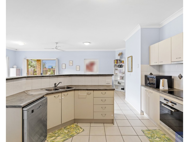 69 Grove Road, Edens Landing QLD 4207