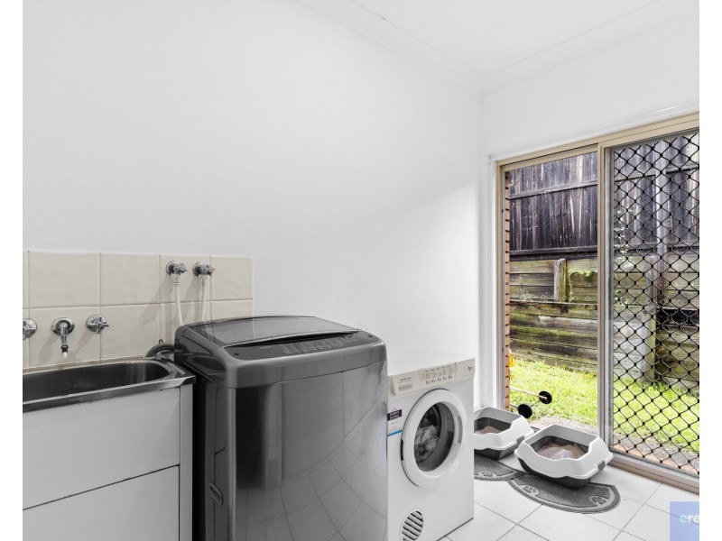 69 Grove Road, Edens Landing QLD 4207