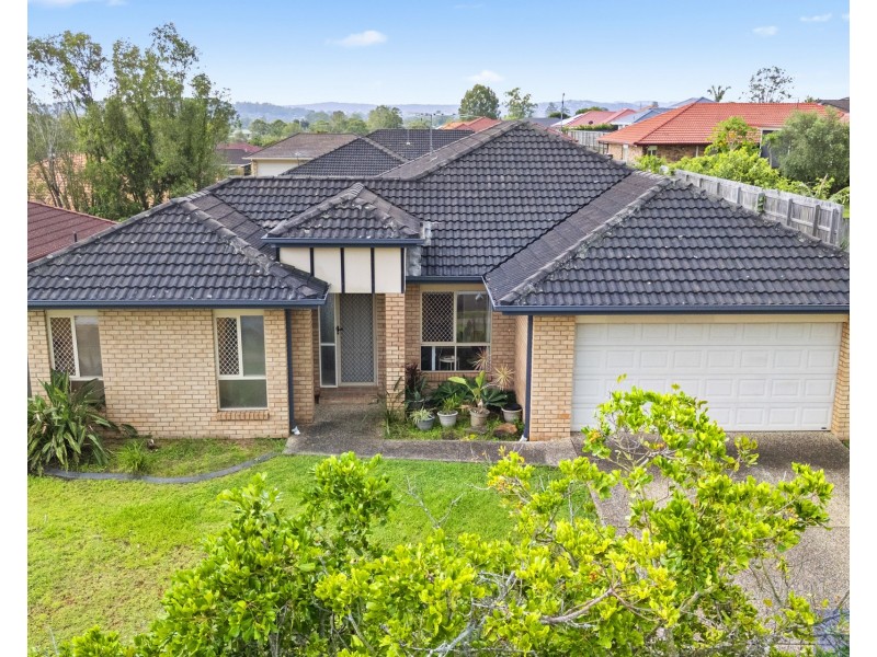 69 Grove Road, Edens Landing QLD 4207