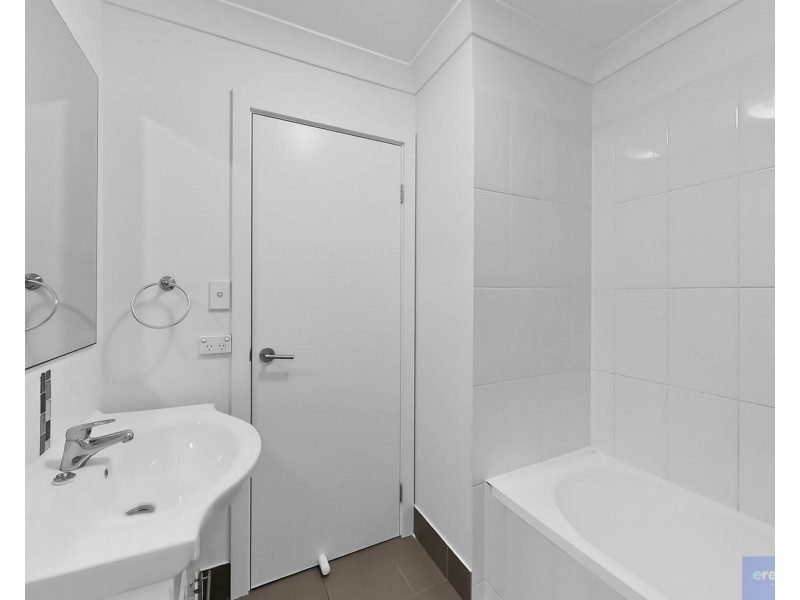 2/12 Kuranda Street, Waterford QLD 4133