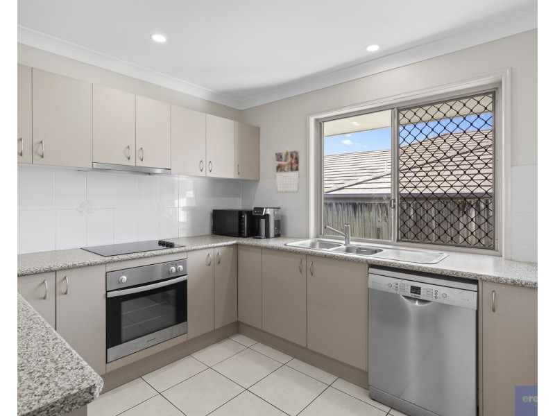 18 Wyndham Circuit, Holmview QLD 4207