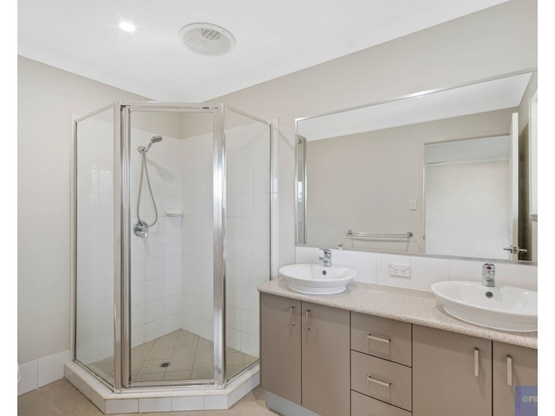 31 Ronayne Circle, One Mile QLD 4305