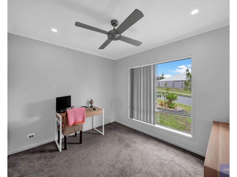 28 Jonas Circuit, Holmview QLD 4207