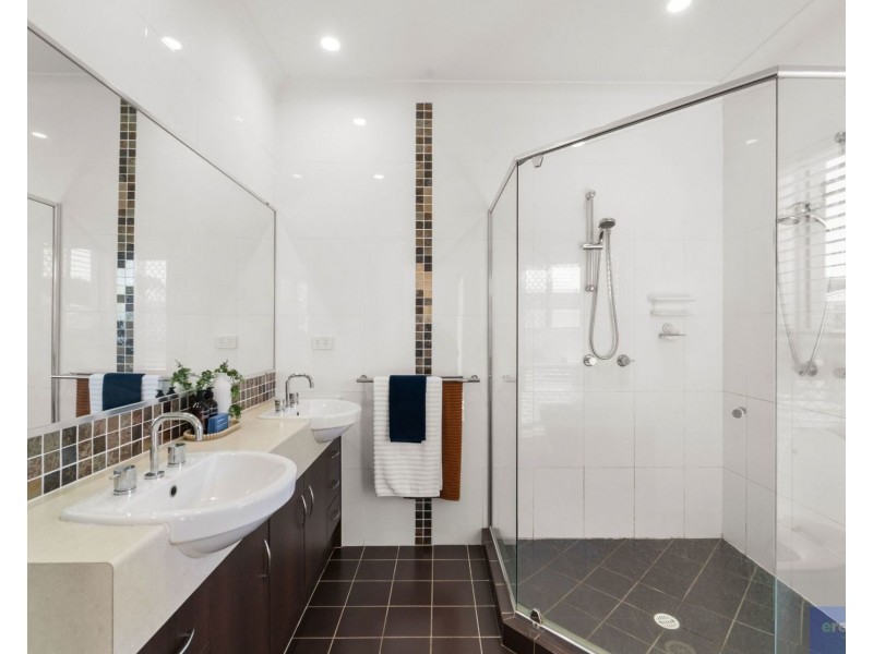 9 Wellington Road, Murrumba Downs QLD 4503